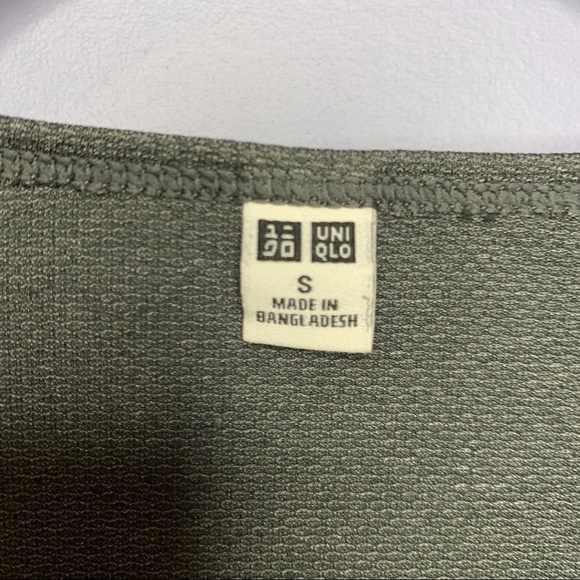 Uniqlo Airism V Neck Top Grey Small - Picture 4 of 8